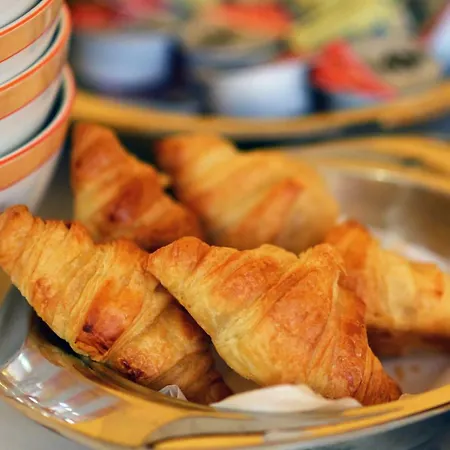 Bed & Breakfast La Casa Ritrovata 3*